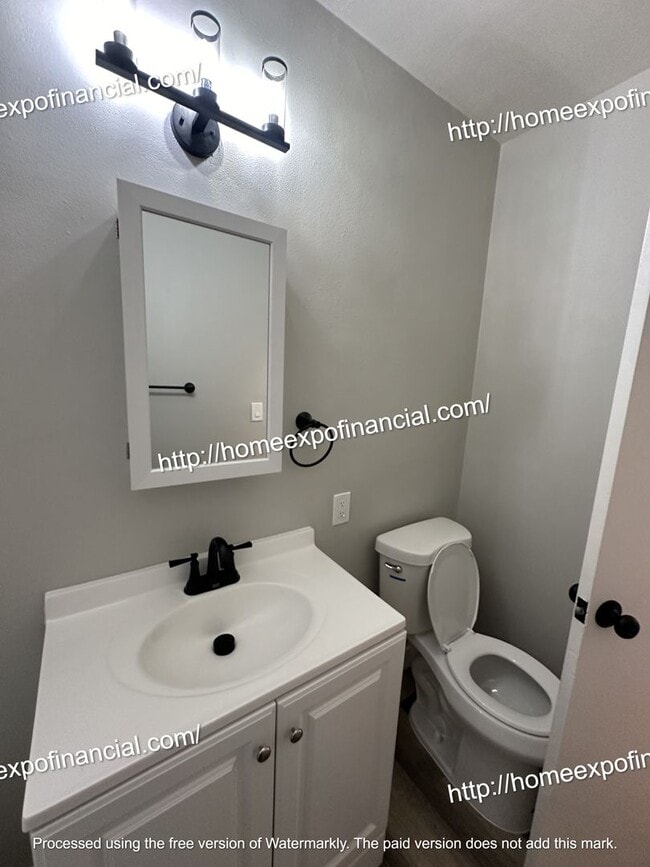 Building Photo - Nice Home For Rent