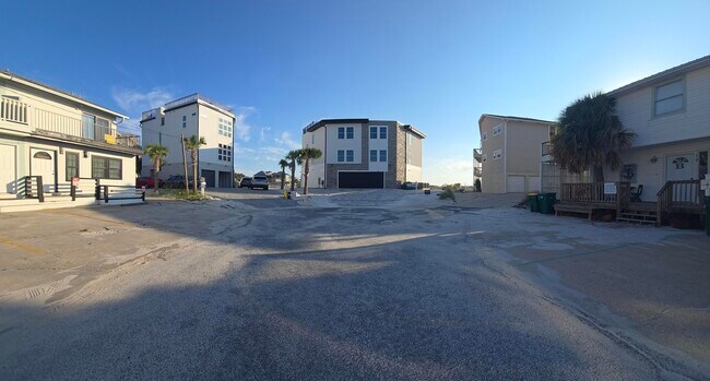 Building Photo - 32 Gulf Breeze Ct