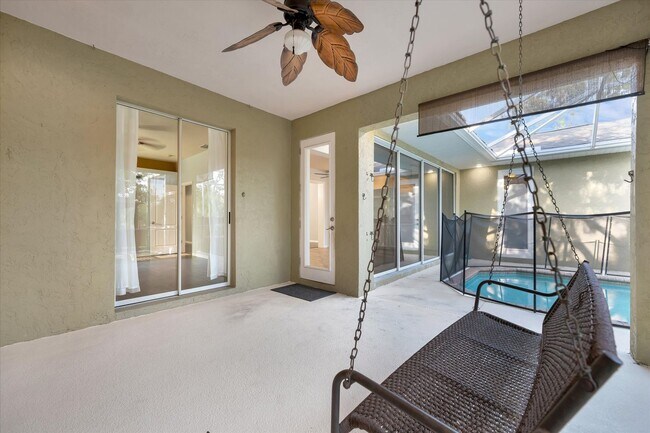 Building Photo - Beautiful 4 bed/ 2.5 bath Rental ~ Sarasota