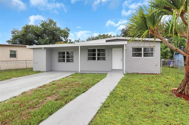 Primary Photo - 272 NW 30th Terrace