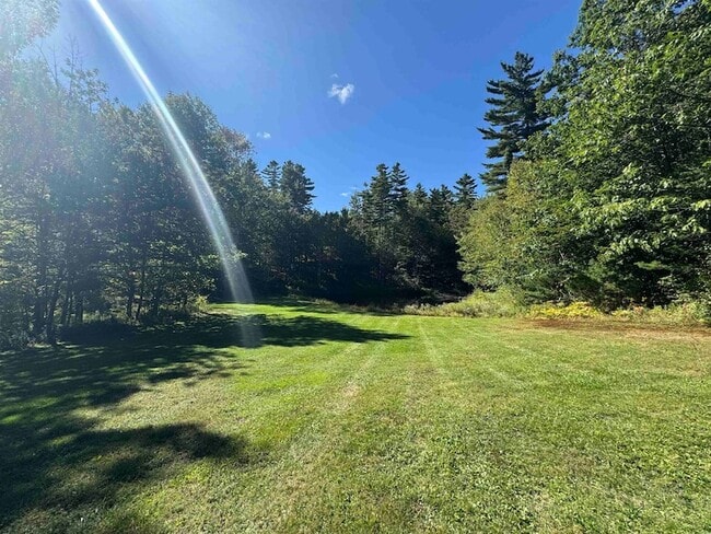 Building Photo - 473 Hapgood Pond Rd