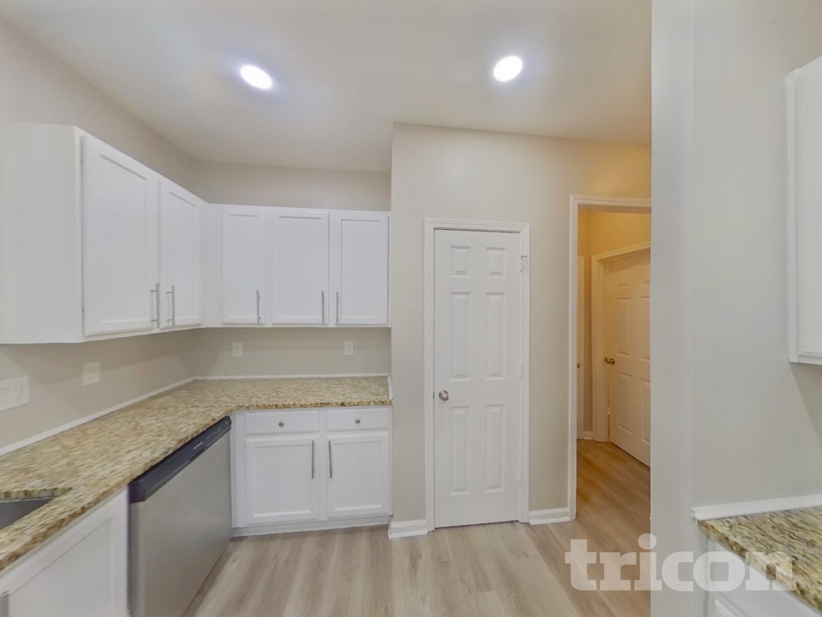 Building Photo - 9106 Valleyview Ct