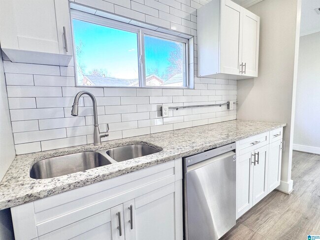 Building Photo - 1640 57th St