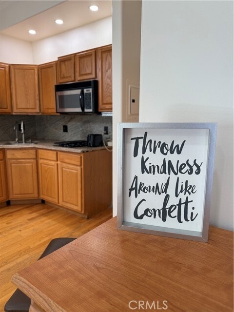 Building Photo - 2515 Crest View Dr