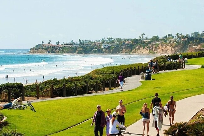 Building Photo - 925 Opal St