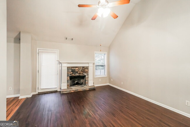 Building Photo - 64 Hamil Ct NW
