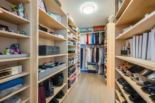 Building Photo - 121 Portland St