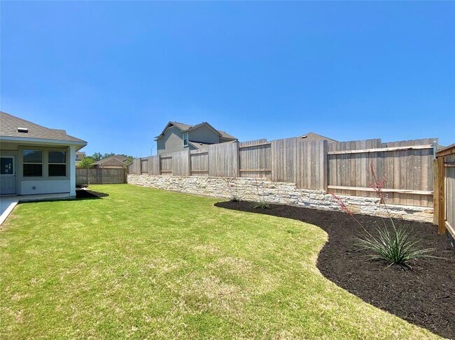 Building Photo - 1509 Longhorn Ranch Dr
