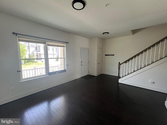 Building Photo - 1705 Willard Way