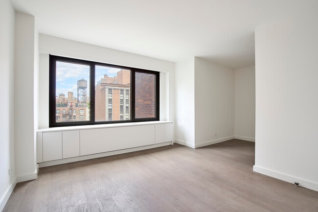 Interior Photo - 220 East 72nd Street