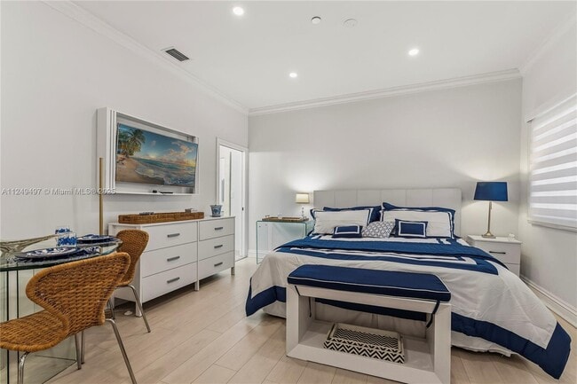 Building Photo - 41217 Fisher Island Dr