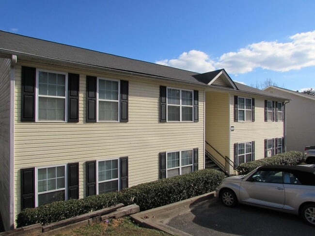 Building Photo - 1600 Stonehaven Cir