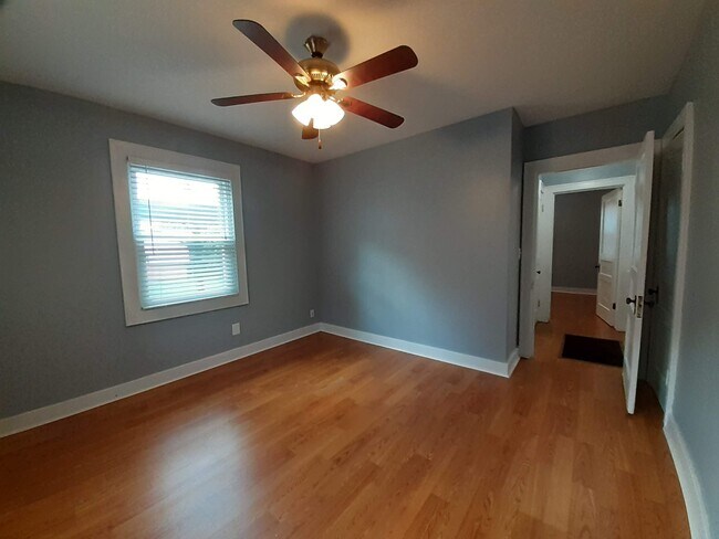 Building Photo - 2001 Highland Ave