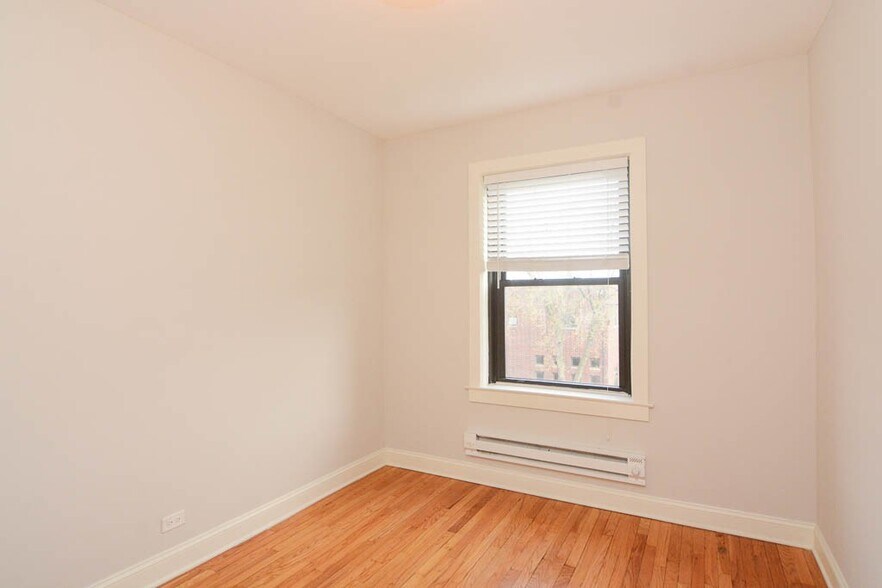Building Photo - 2330 N Rockwell