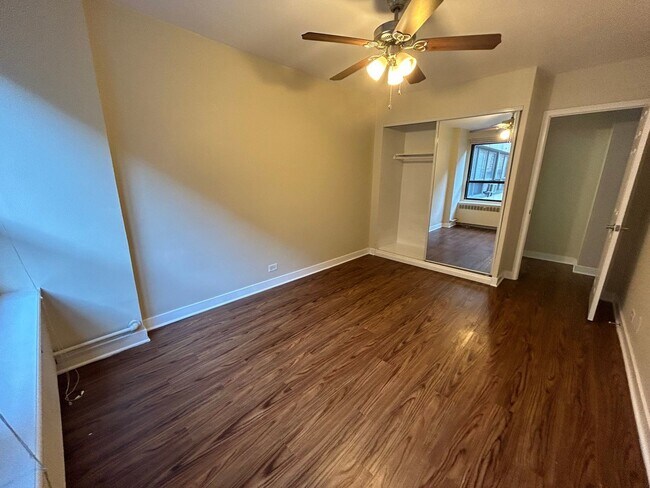 Building Photo - 4180 N Marine Dr