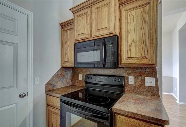 Building Photo - Beautiful 3 Bed 2 Bath in Edmond