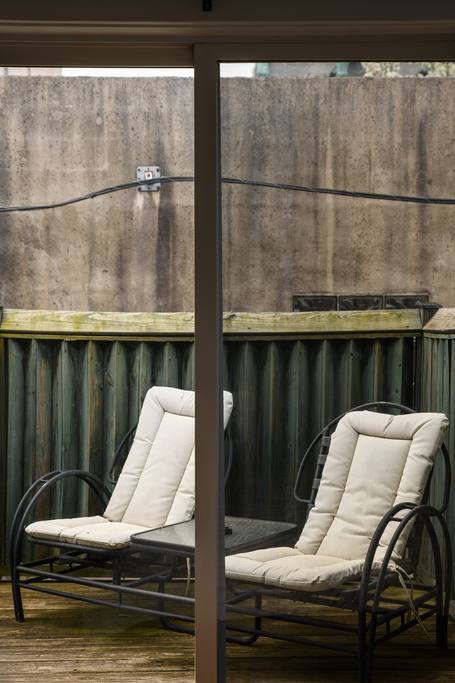 Building Photo - 2028 Webster St