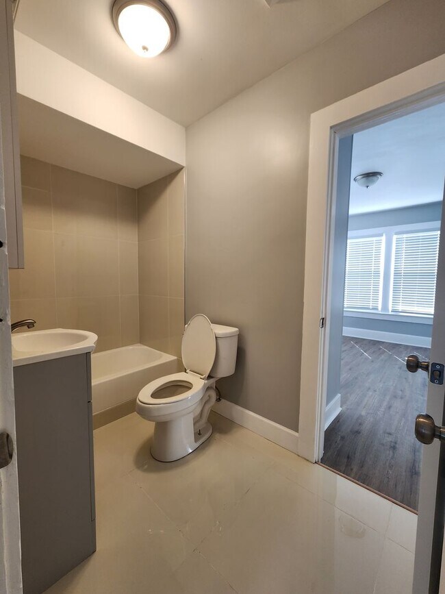 Building Photo - **UNDER NEW MANAGEMENT **   Renovated 2 Be...