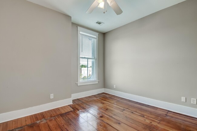 Building Photo - 109 E Oglethorpe Ave