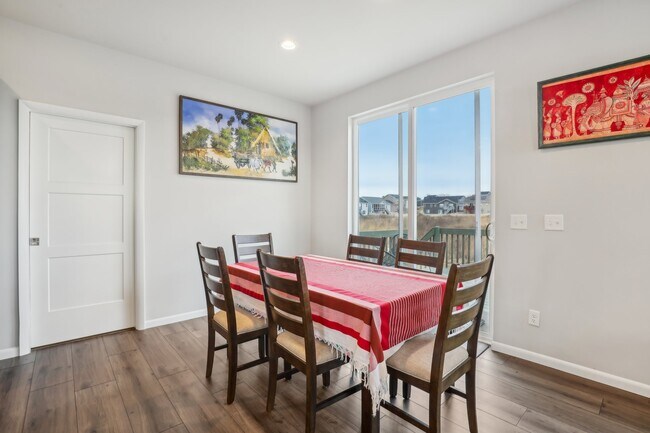 Building Photo - 415 Tawny Elm Pkwy