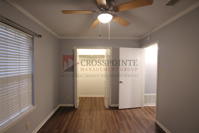 Building Photo - Tour Today! Adorable 3 Bedroom 2 Bath Home...