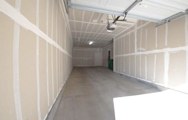 Building Photo - 17000 Wedge Pkwy