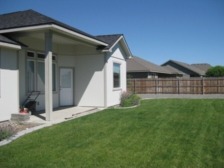 Building Photo - Beautiful West Richland Home with RV Parking!