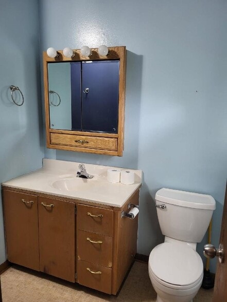 Building Photo - 1306 N 28th St