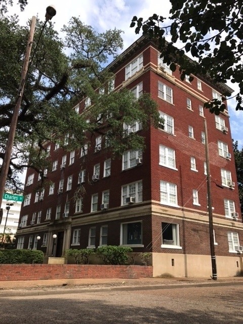 Primary Photo - St. Charles Apartments