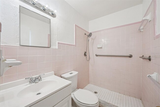 Building Photo - 5825 81st Ave