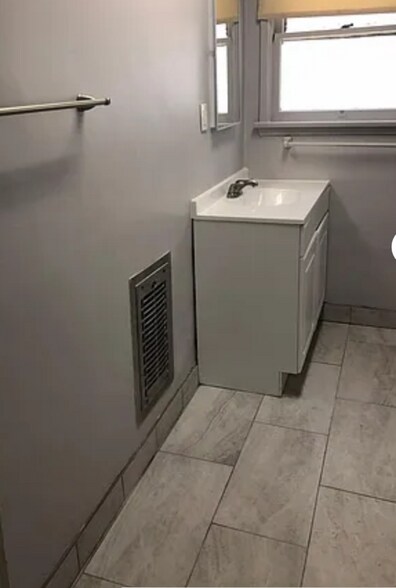 Building Photo - 4286 Leimert Blvd