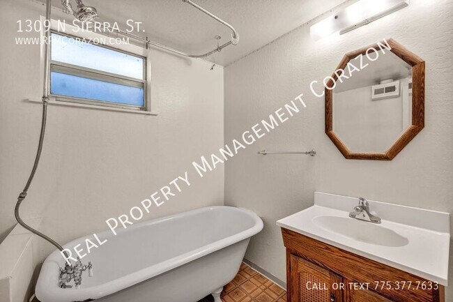 Building Photo - 1309 N Sierra St