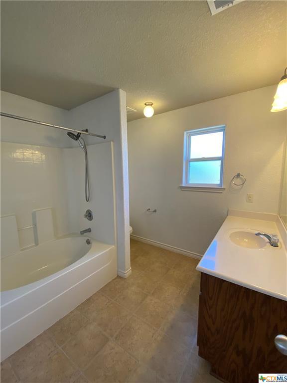 Building Photo - 6203 Brushy Creek Dr