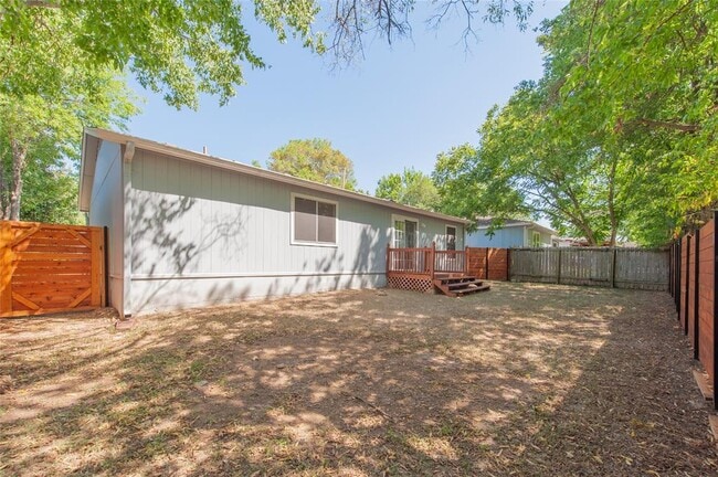 Building Photo - 7808 Clydesdale Dr