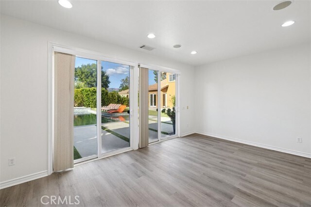 Building Photo - 9651 Sagebrush Ave