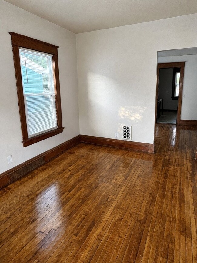 Building Photo - 50-52 Winterroth St.