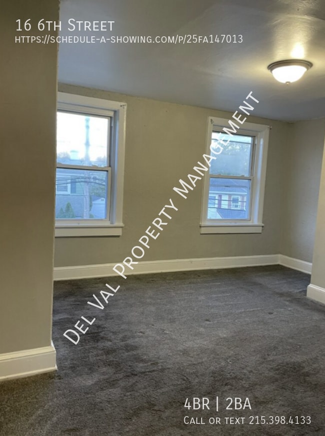 Building Photo - 16 6th St