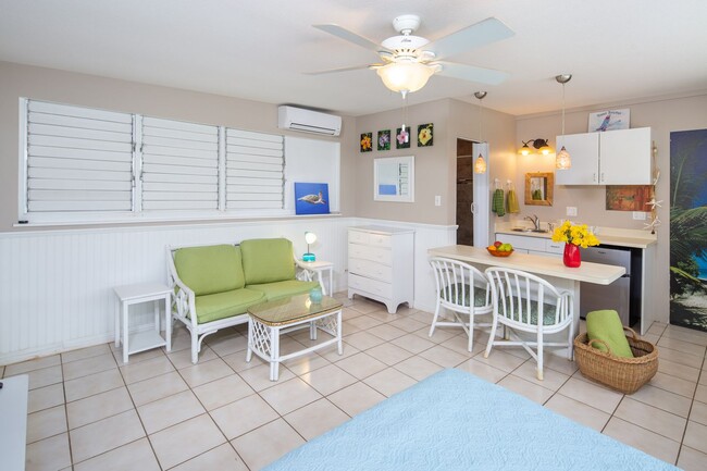 Building Photo - Fully furnished beach-side studio includes...