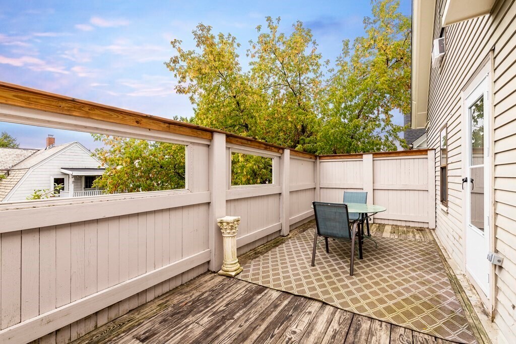 Building Photo - 80 Irving St