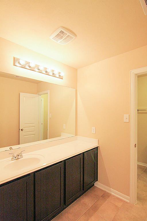 Building Photo - 8118 Malago Point Dr