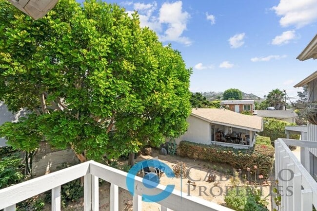 Building Photo - 629 Bonair Way