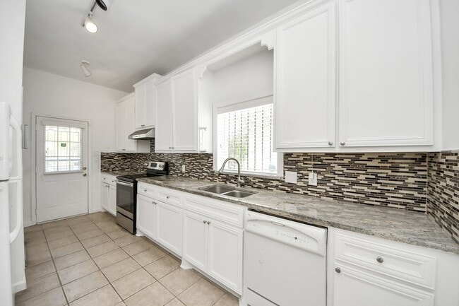 Building Photo - 4112 Meyerwood Dr