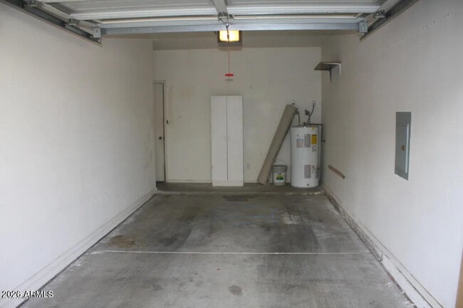 Building Photo - 10258 N 12th Pl