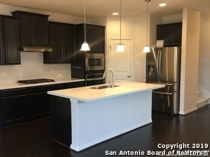 Building Photo - 6602 Willow Farm