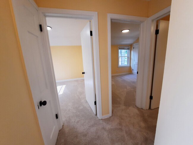 Building Photo - 3Br/2Bath House in Evanston $3,600/m