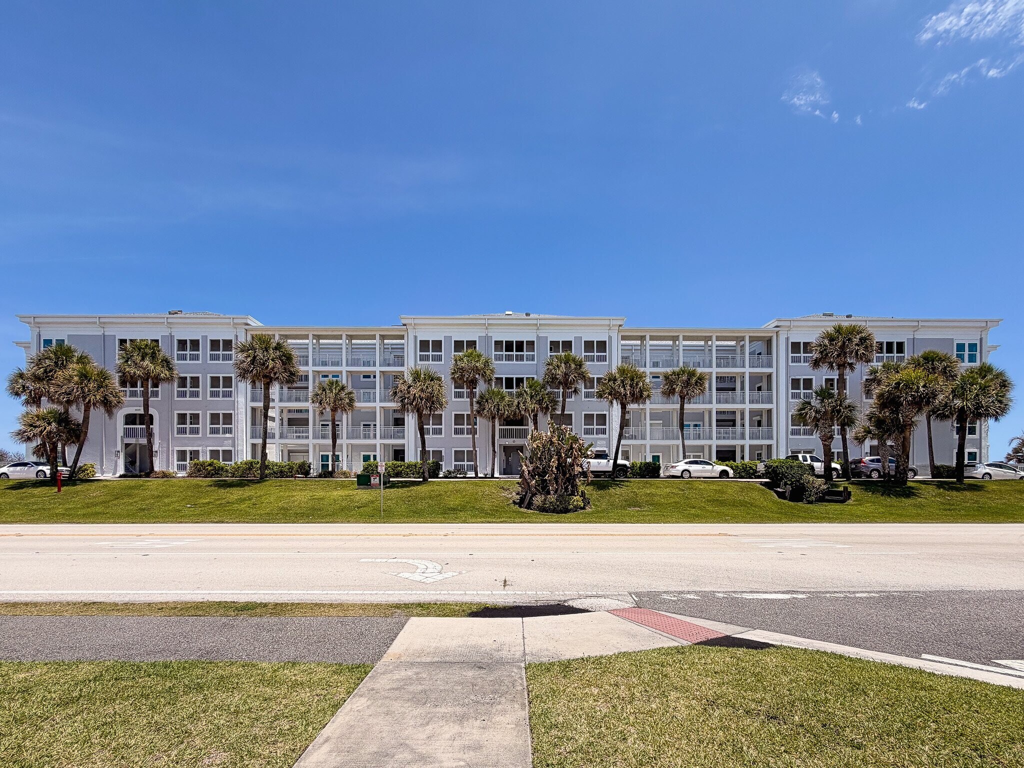 Building Photo - 3039 S Hwy A1A