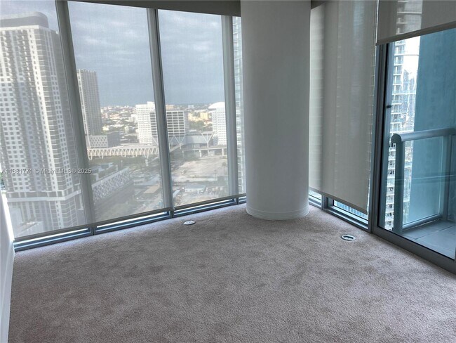 Building Photo - 888 Biscayne Blvd