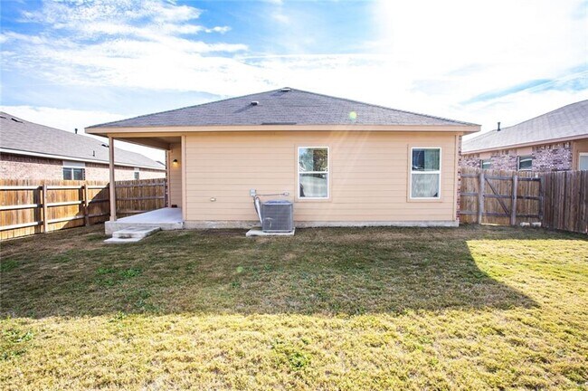 Building Photo - 607 Brashear Ln