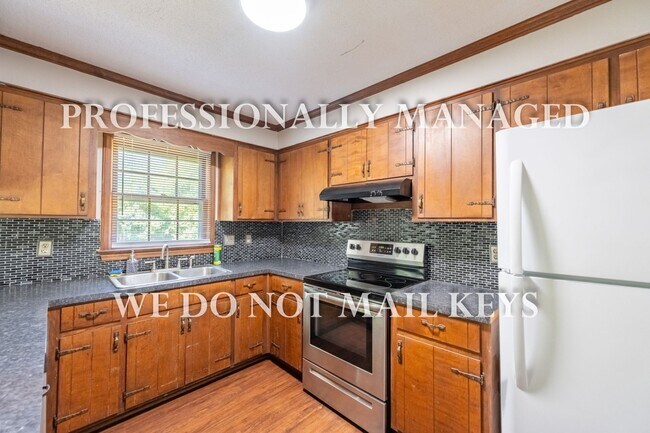 Building Photo - 344 Whitehall Dr
