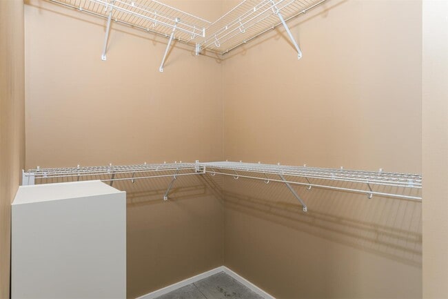 Building Photo - 1136 Washington Ave